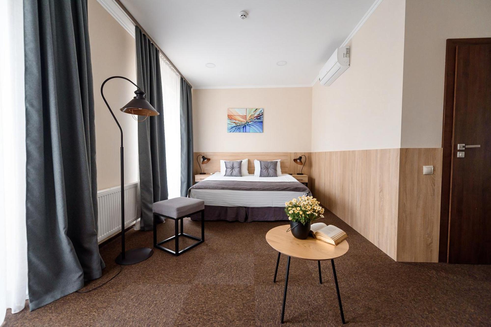 Nota Bene Loft Hotell Lviv Eksteriør bilde