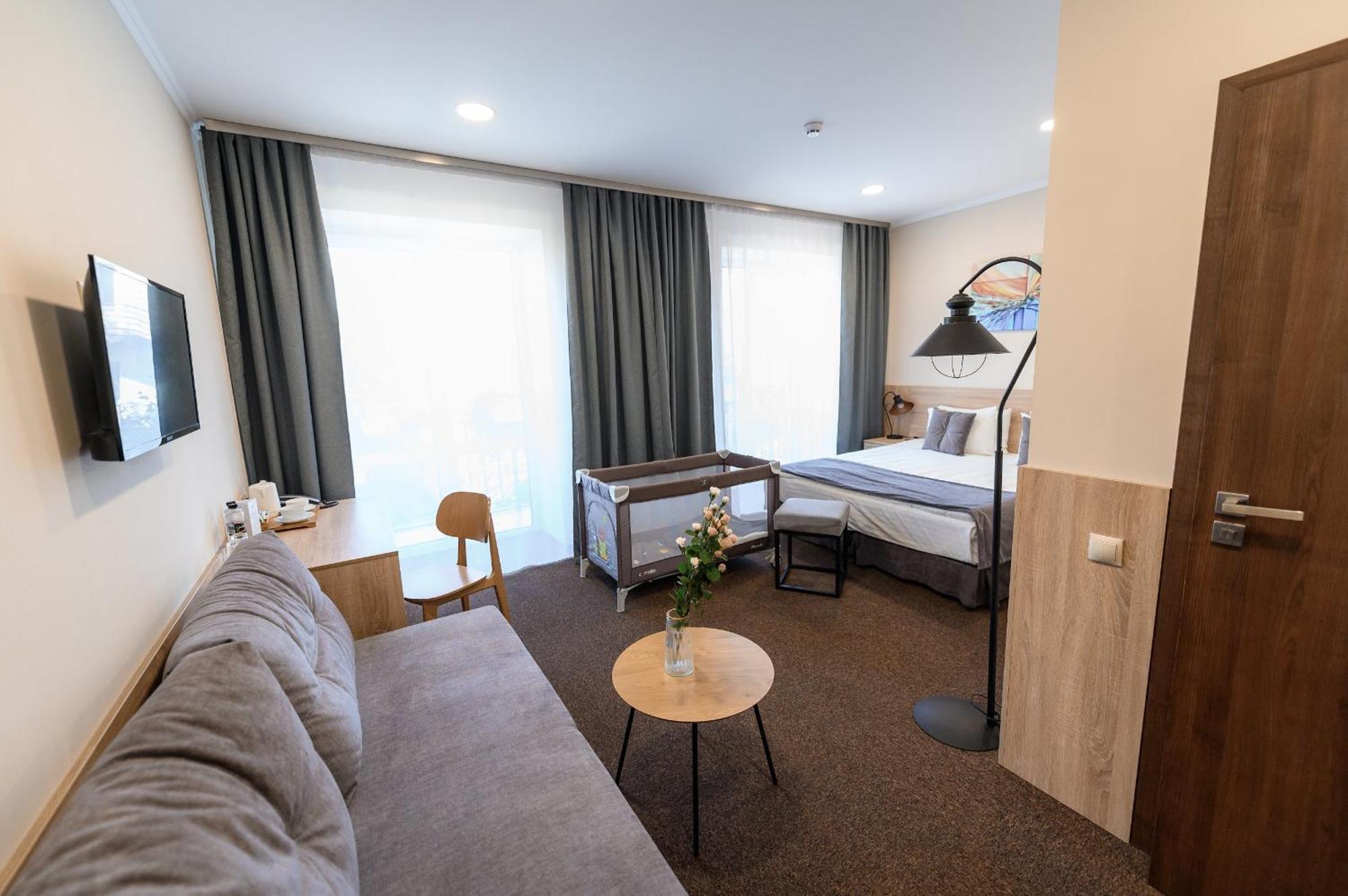 Nota Bene Loft Hotell Lviv Eksteriør bilde