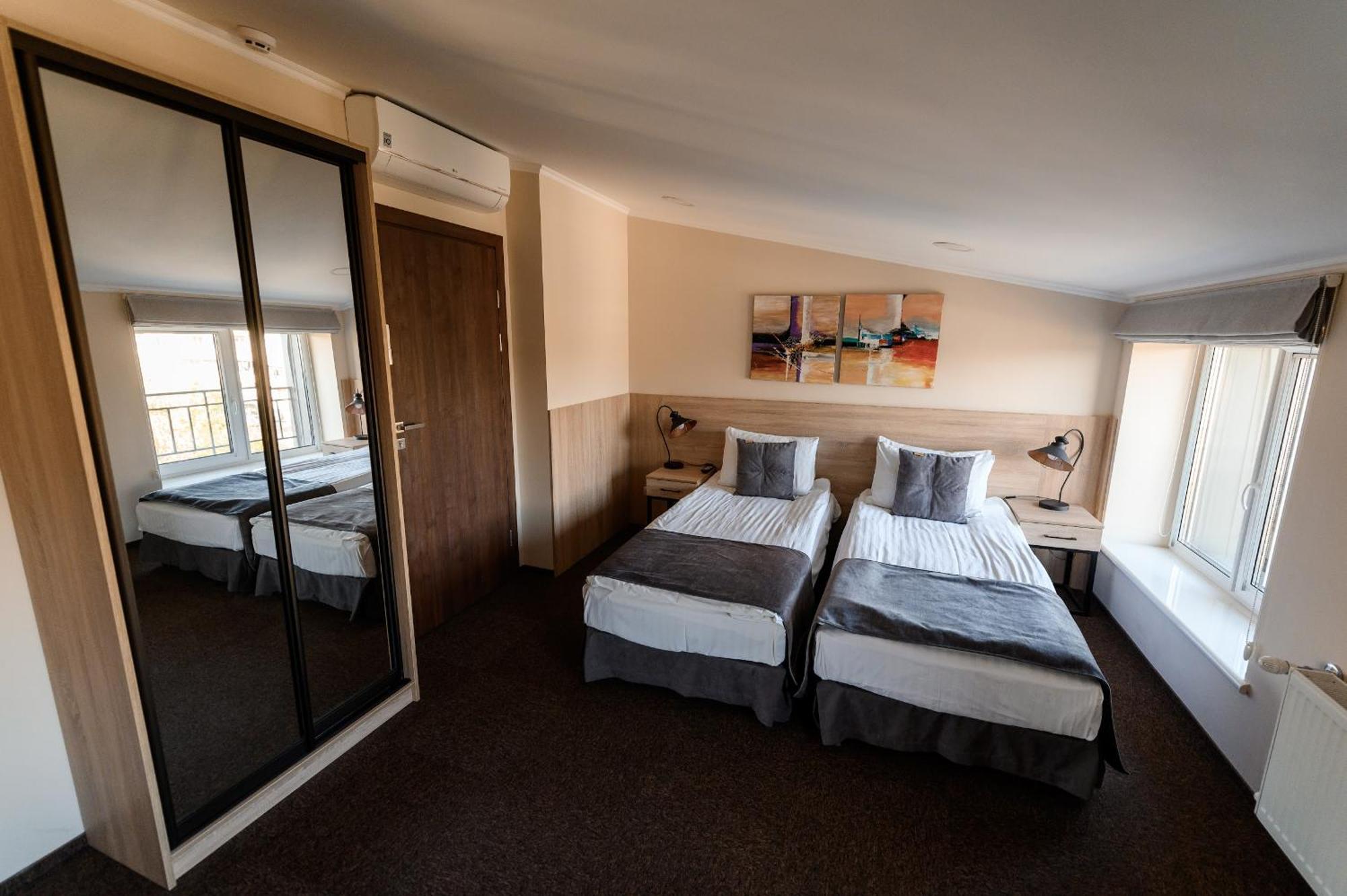 Nota Bene Loft Hotell Lviv Eksteriør bilde