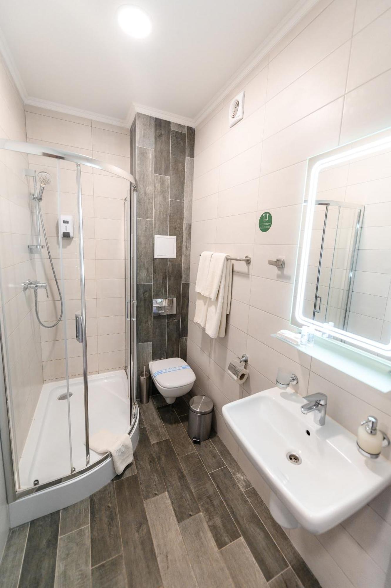Nota Bene Loft Hotell Lviv Eksteriør bilde